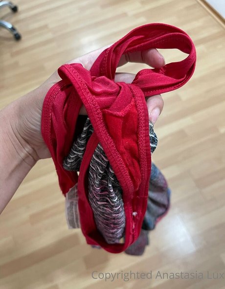 fans avec les yeux bandés art xxx photo