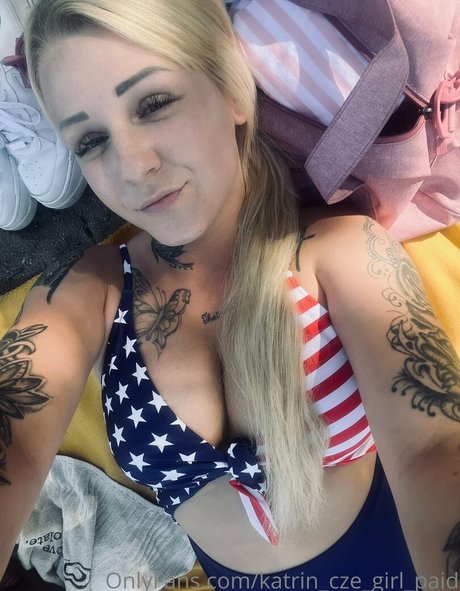 katrin cze girl paid actrice érotique images