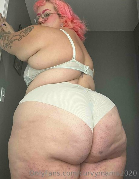 curvymama2020 actrice de grande qualité images