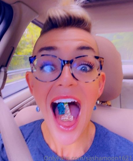 sashamoon1621 étoile gratuite img