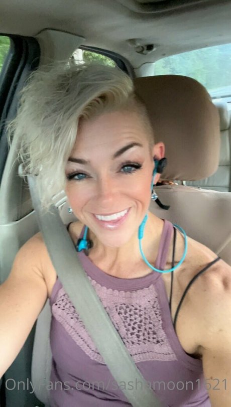 sashamoon1621 belle star du porno des photos