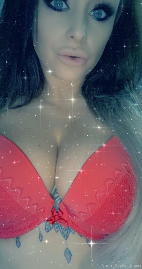 hot mum skyler modèles nus img