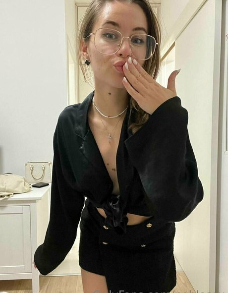 fans de transsexuelles blanches uniquement nus parfaits photo