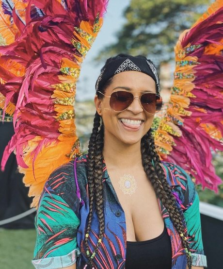 Lilly Singh modèle de sexe photos