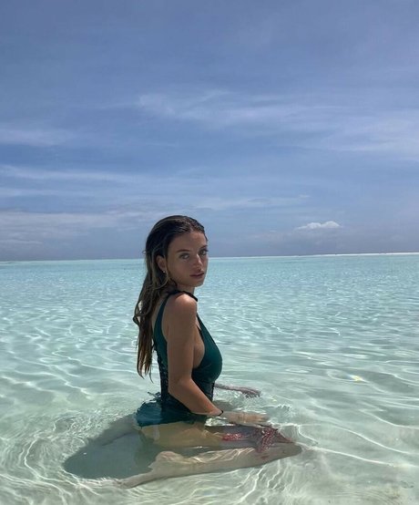 Noga Etin star du porno nue archive