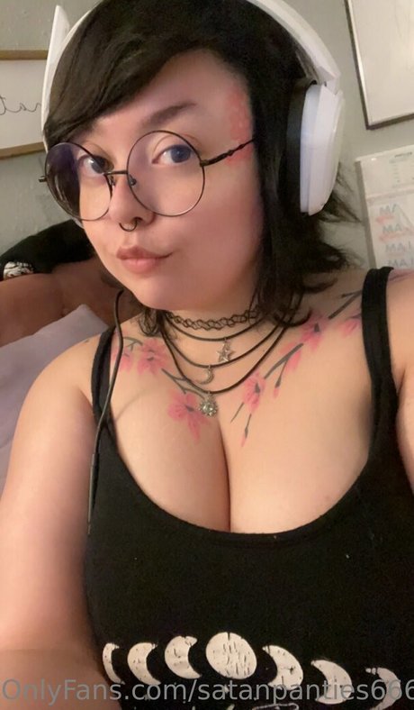 pom-pom girl blonde onlyfans xxx haute qualité image