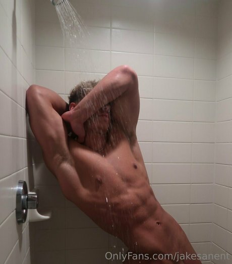 jakesanent actrice exclusive collection