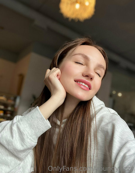 youngy lizzy étoile xxx photos