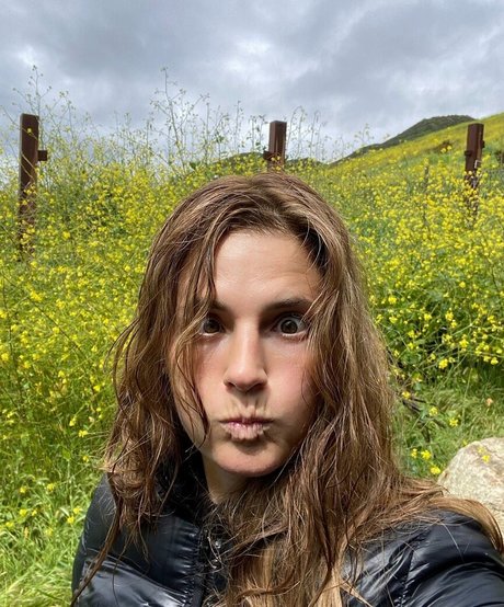 Stana Katic modèle de haute qualité galerie