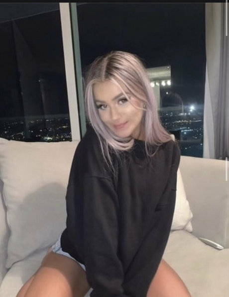 wetaja actrice pornographique photos