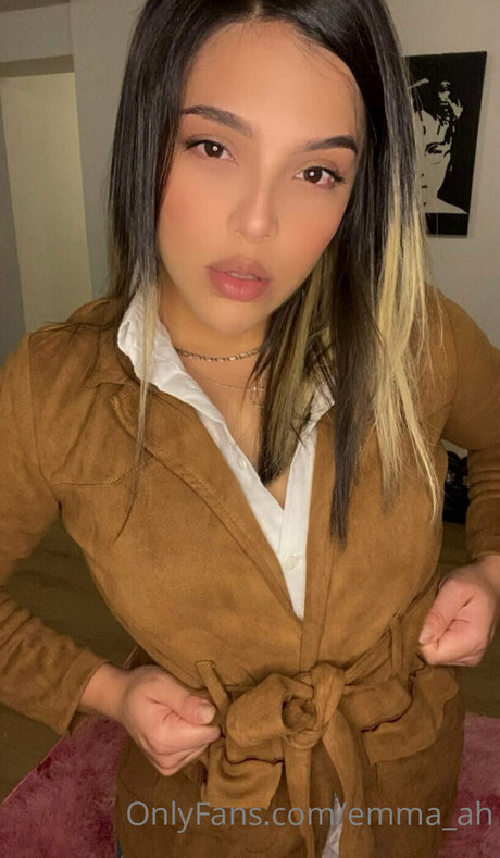 emma ah modèle exclusif photos