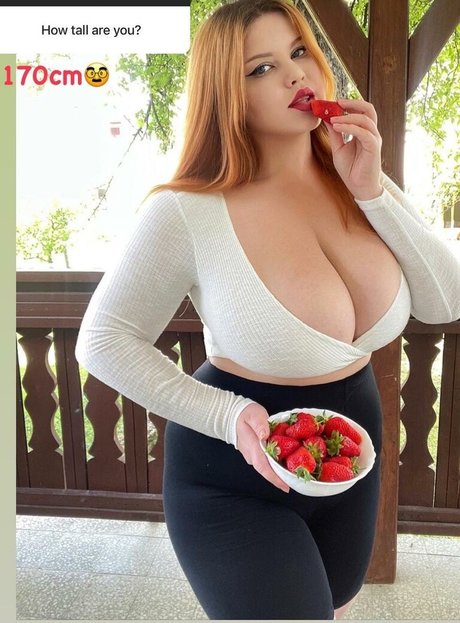 Anna Bernadi haut modèle galerie