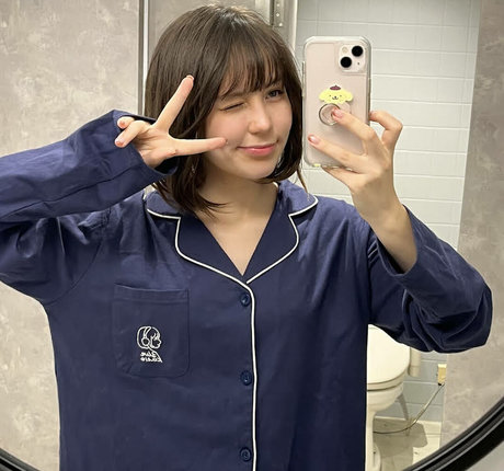 ASMR BlueKatie modèle xxx photo