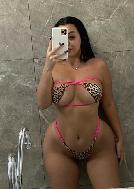 Aryane Casadei star du sexe des photos