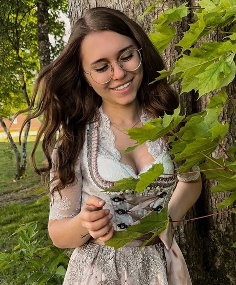 Anna Kauer star du porno de haute qualité photos