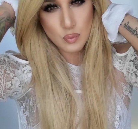 Brooke Spearz modèle xxx galerie