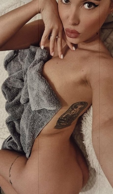 Dolly Rose étoile sexy des photos