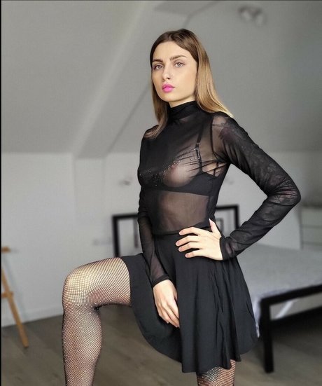 cos nelly star du porno parfaite photo