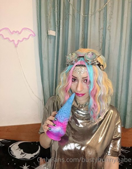 bustybunnybabe étoile sympa des photos