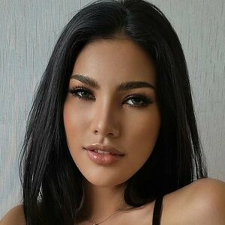 ginasexyladyboy star du porno hd archive