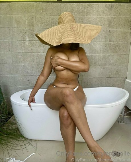 tylercamile star du porno nue images