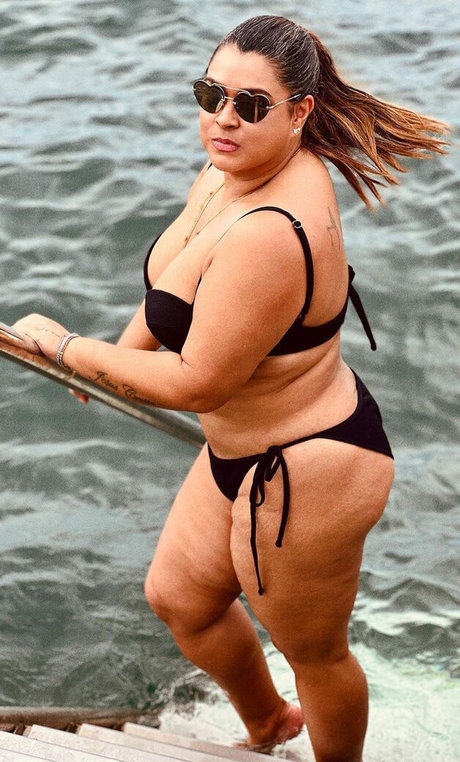 Preta Gil nus de stars du porno photo