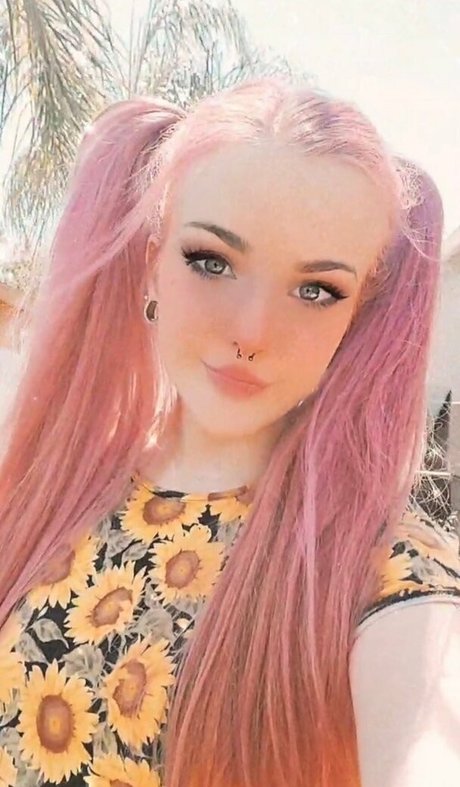 lilydarkofree modèles nus archive