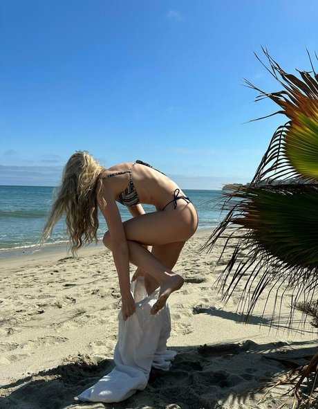 hailey pandolfi modèles nus img