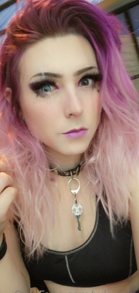 xdannix modèle sexy photos