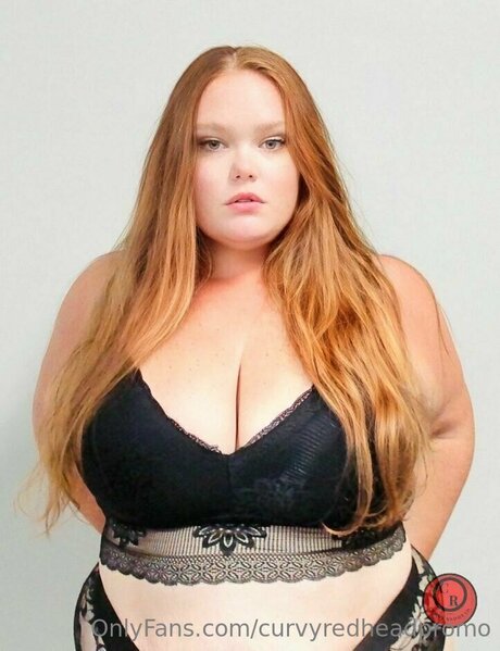 curvyredheadpromo actrice nue des photos