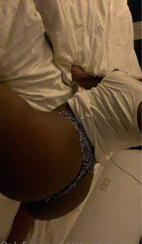 gros seins ébène onlyfans des nus sympas img