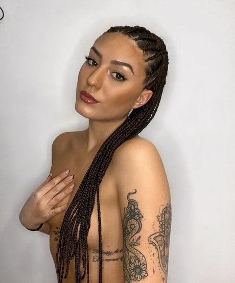 Mar Morales Ochoa haut de star du porno img