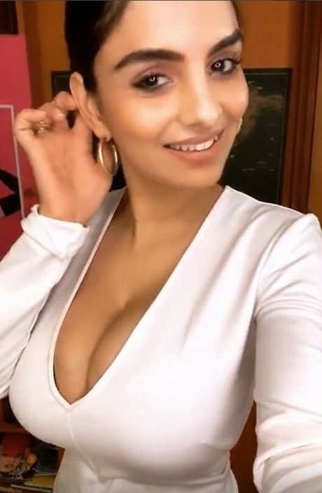 Anveshi Jain belle étoile images