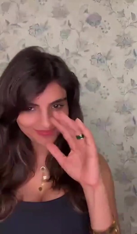 Anveshi Jain star du porno sexy photo