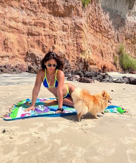 Julia Britz actrice artistique galeries