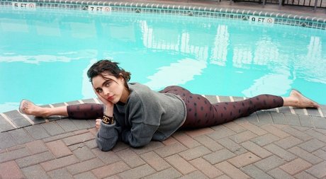 Margaret Qualley jolie étoile galerie