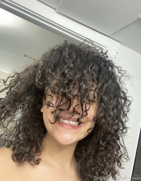 omgzada actrice libre photos