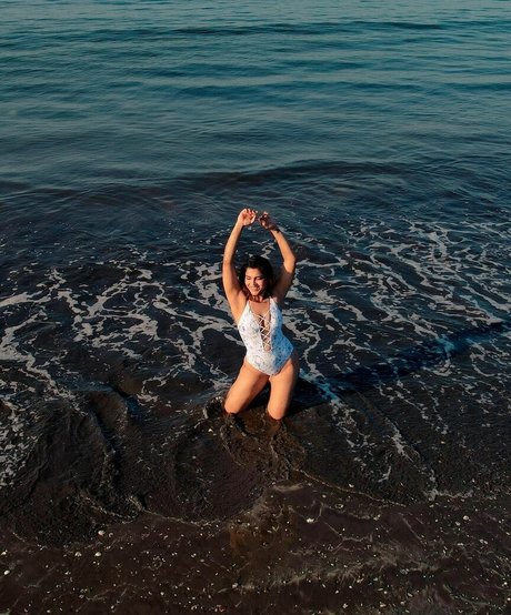 Tanya Chaudhari actrice xxx des photos