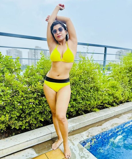 Tanya Chaudhari belle star du porno photos