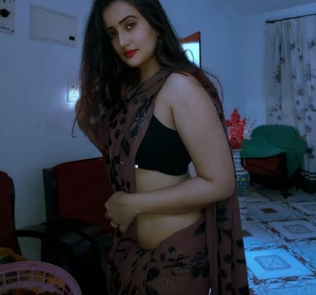 Aniza Hazel modèle sympa galerie