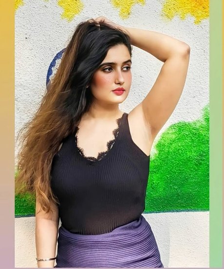 Aniza Hazel mannequin galerie