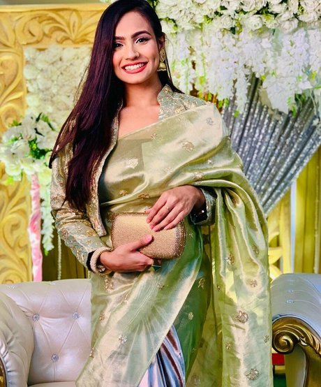 Umme Zamilatun Naima étoile xxx photo