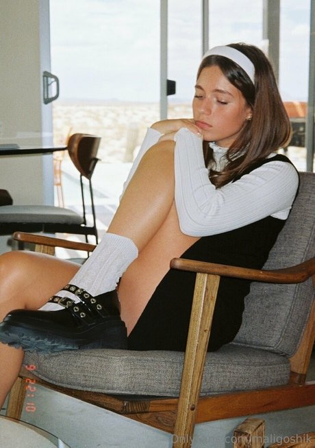 maligoshik actrice hd archive