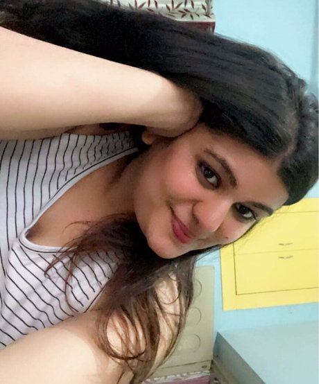 tejaswi pandeyy sexe star galeries