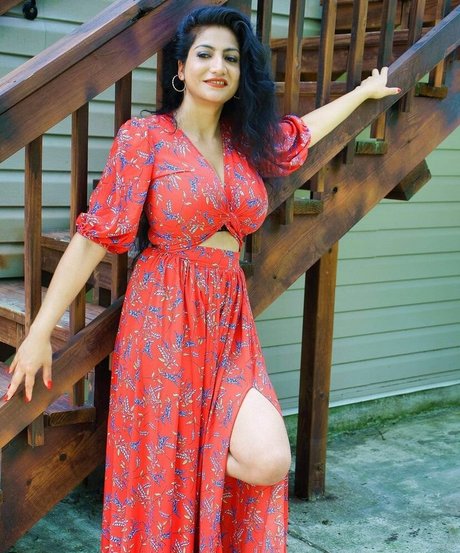 Komal Bhagat jolie star du porno images