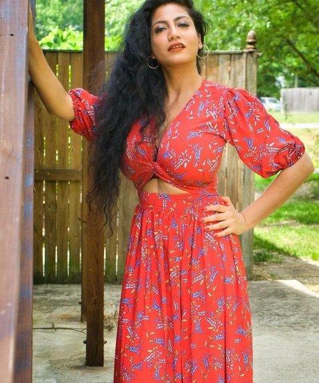 Komal Bhagat belle actrice image