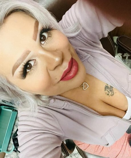 Myra La Chula nus de stars du porno galerie