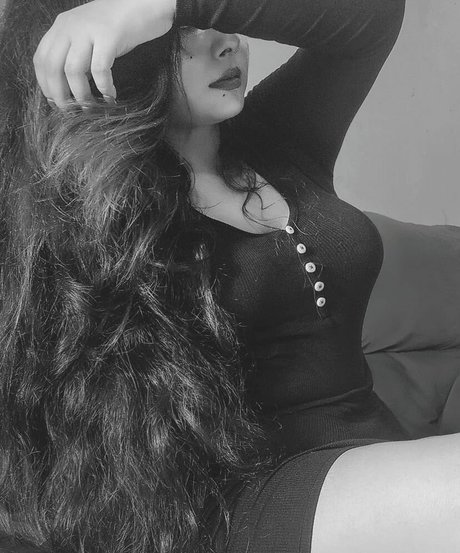 Maya Diba star du porno adulte galerie