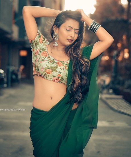 Roma Varadkar star du porno nue des photos