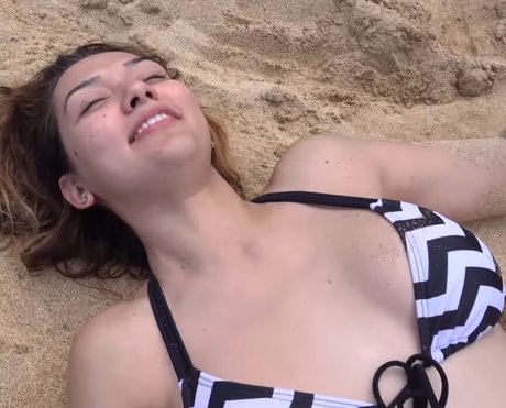 Geovanna Antoinette star du porno xxx image